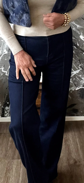 Fashion trends jeans wide leg