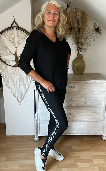 Basic wear broek met bies