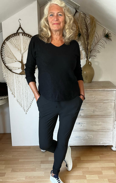 Basic wear broek met bies