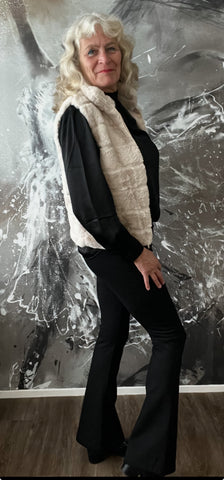 Nayyar faux fur body warmer
