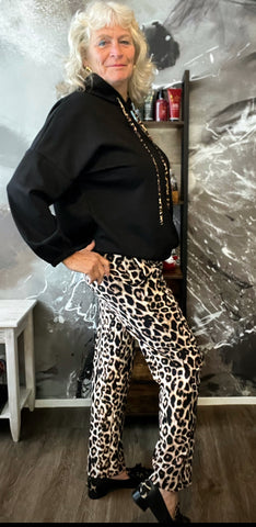 Fashion trends panter print broek