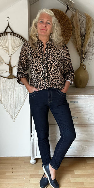 Ladyqlo Blouse met leopard print